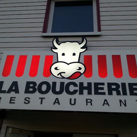 Contact Hotel Fontenay Le Comte エクステリア 写真